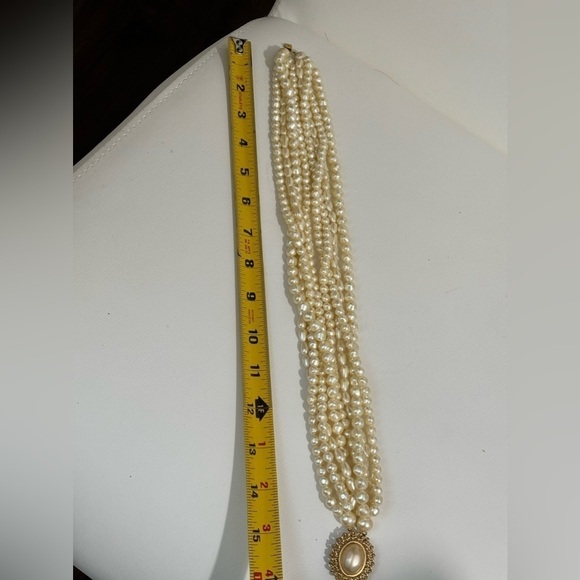 Carolee vintage multi layer pearl necklace #064 - Picture 7 of 7